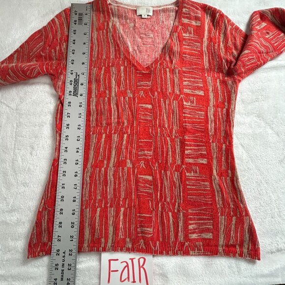 TSE Womens Red Beige Abstract Pattern Cashmere V-Neck Sweater Medium Pullover - Picture 9 of 9